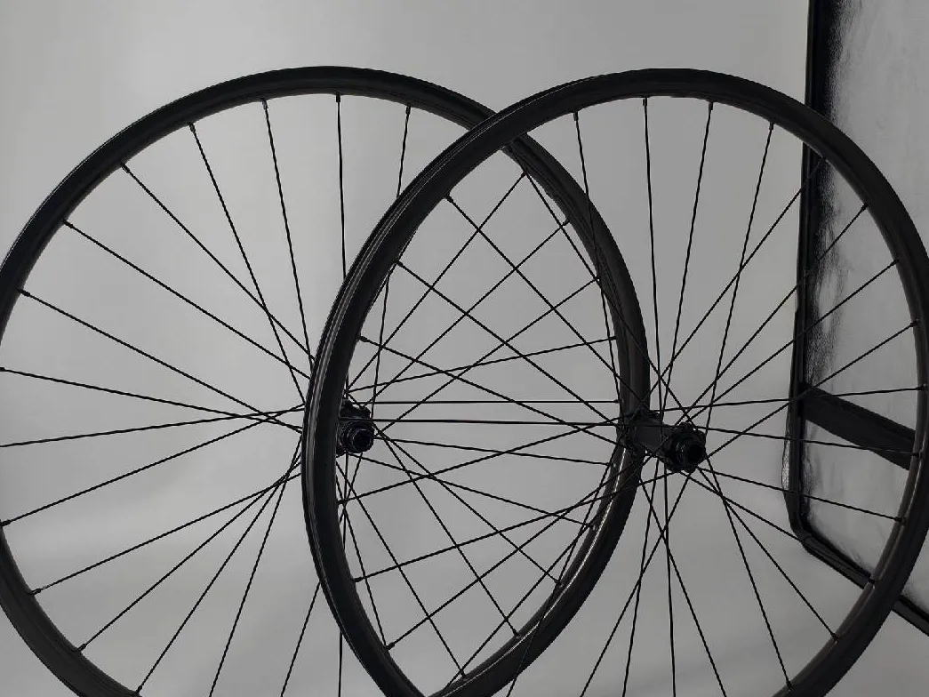 Light Travel Cycling AM30 All-Mountain Carbon Wheelset