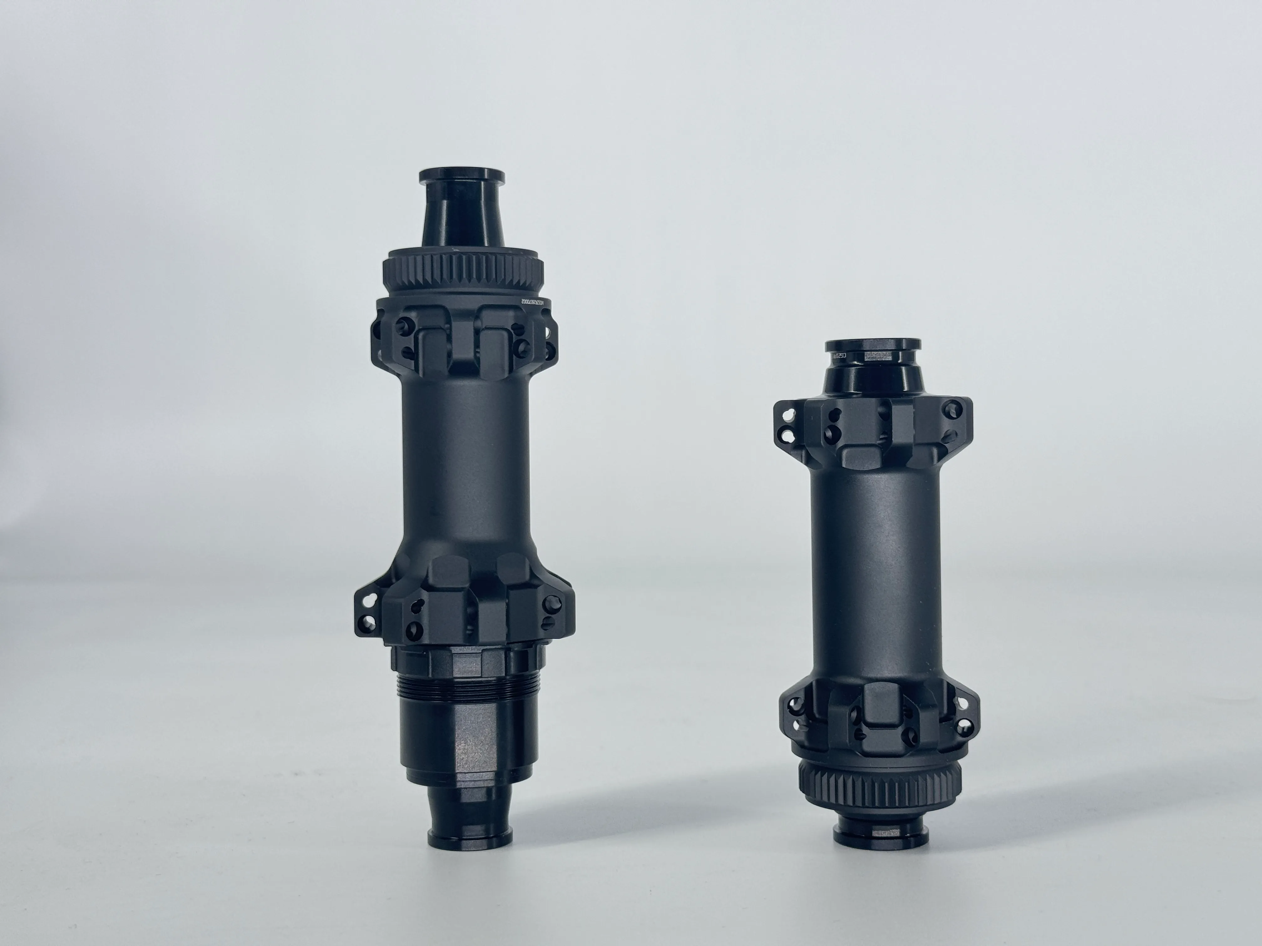 Road Hubs 12x100/12x142mm 215g